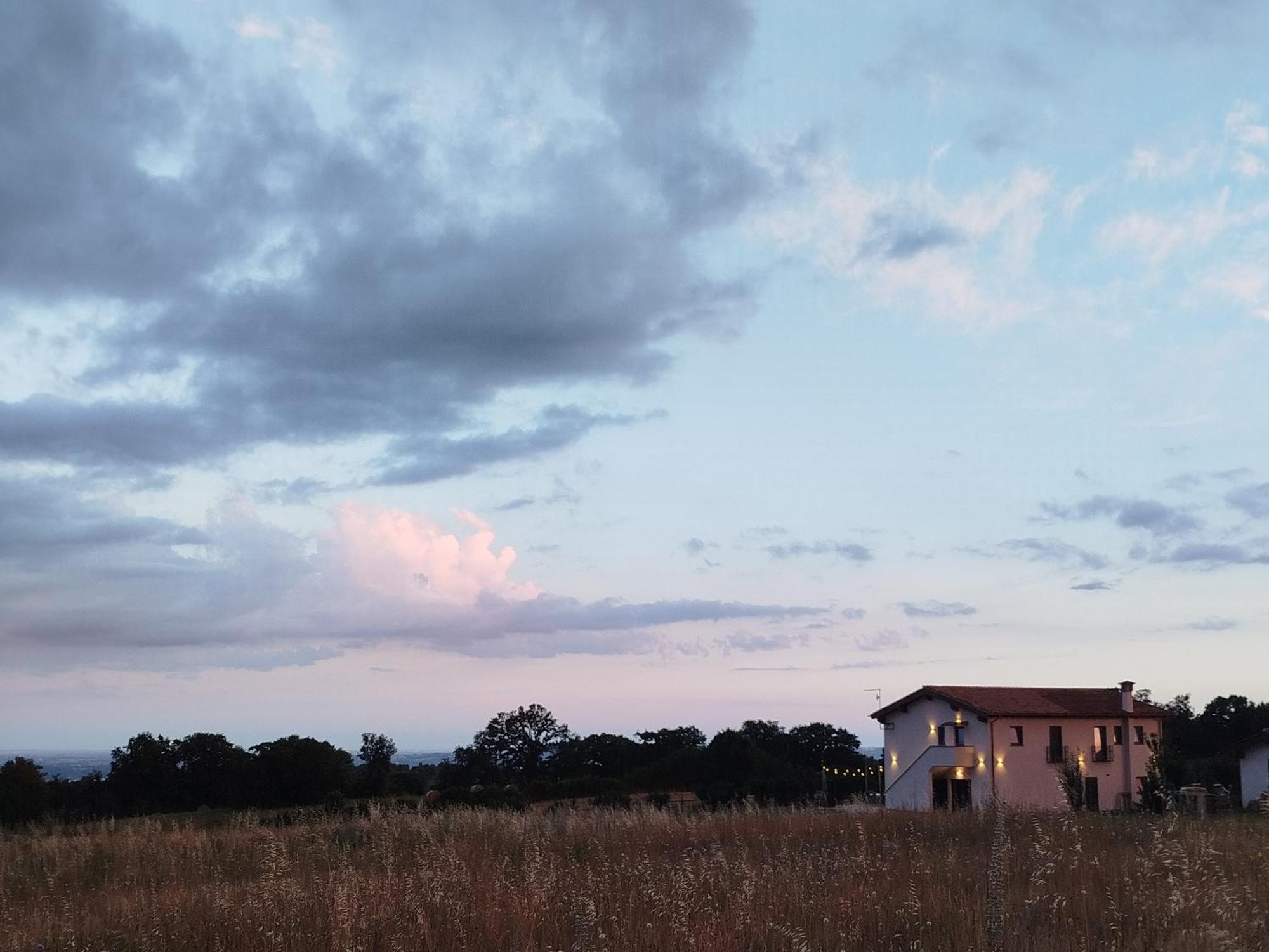 Agriturismo Casale Lisalola Hotel Sutri Exterior foto